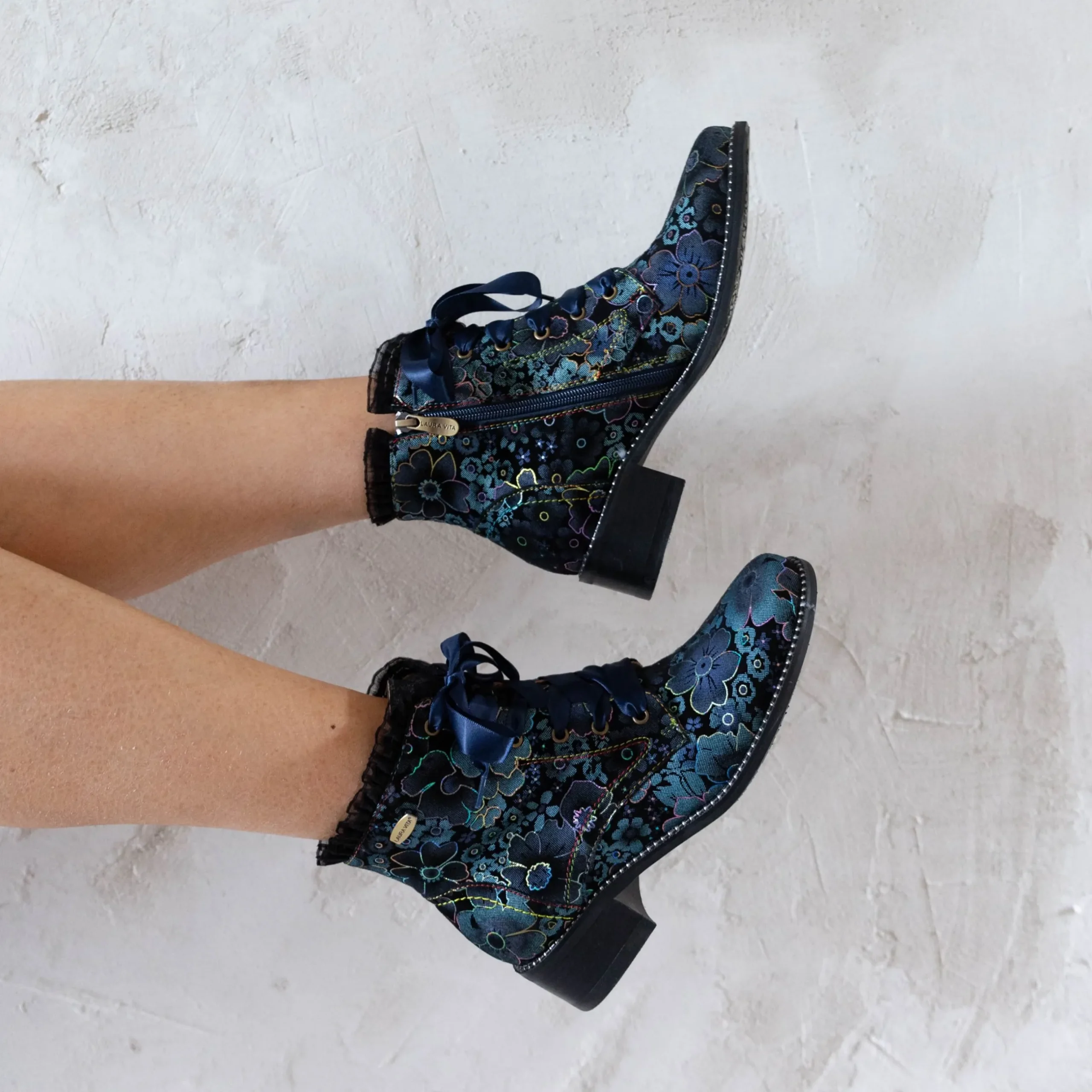 Cheap Bottines - EMCMAO 45 Bottines