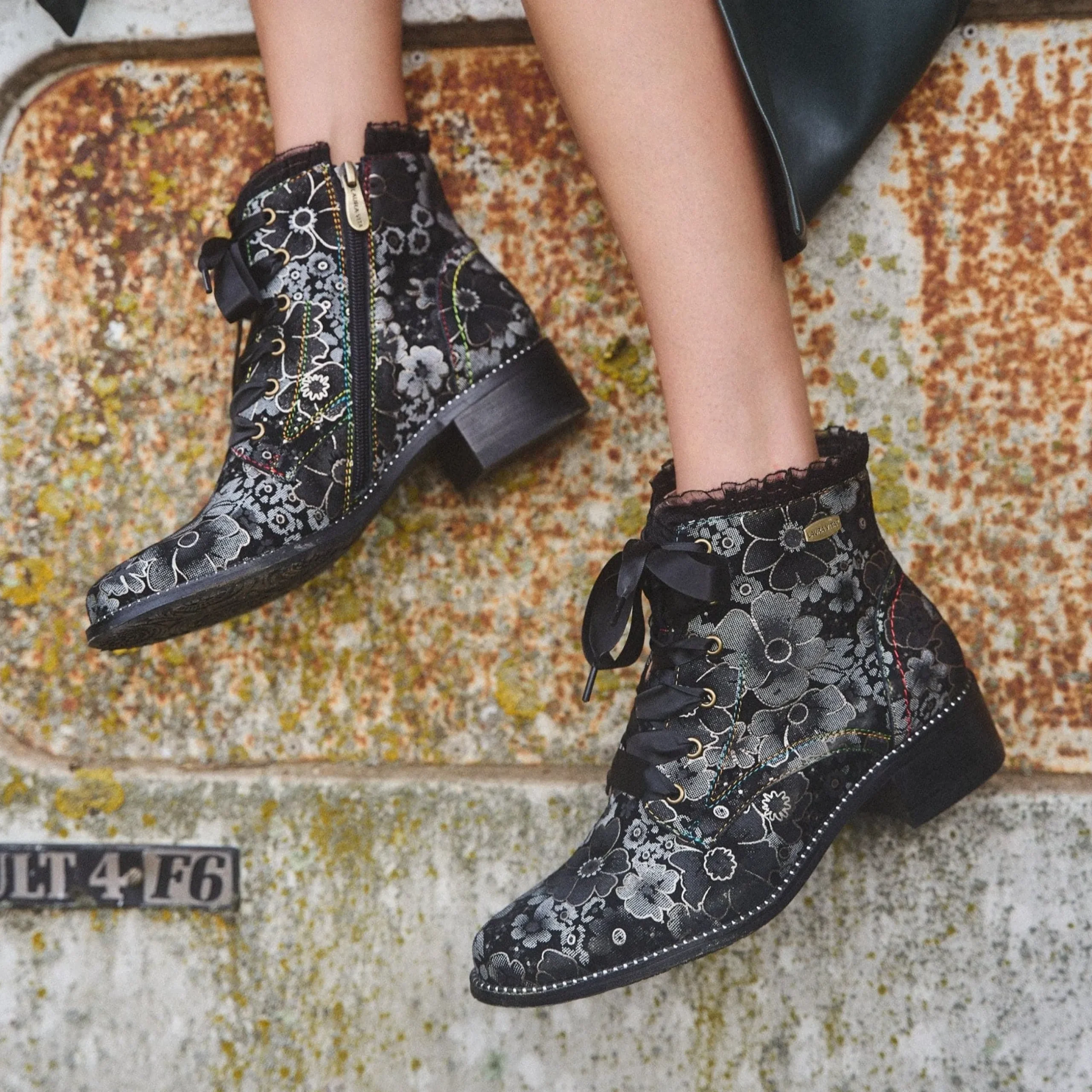 Cheap Bottines - EMCMAO 45 Bottines