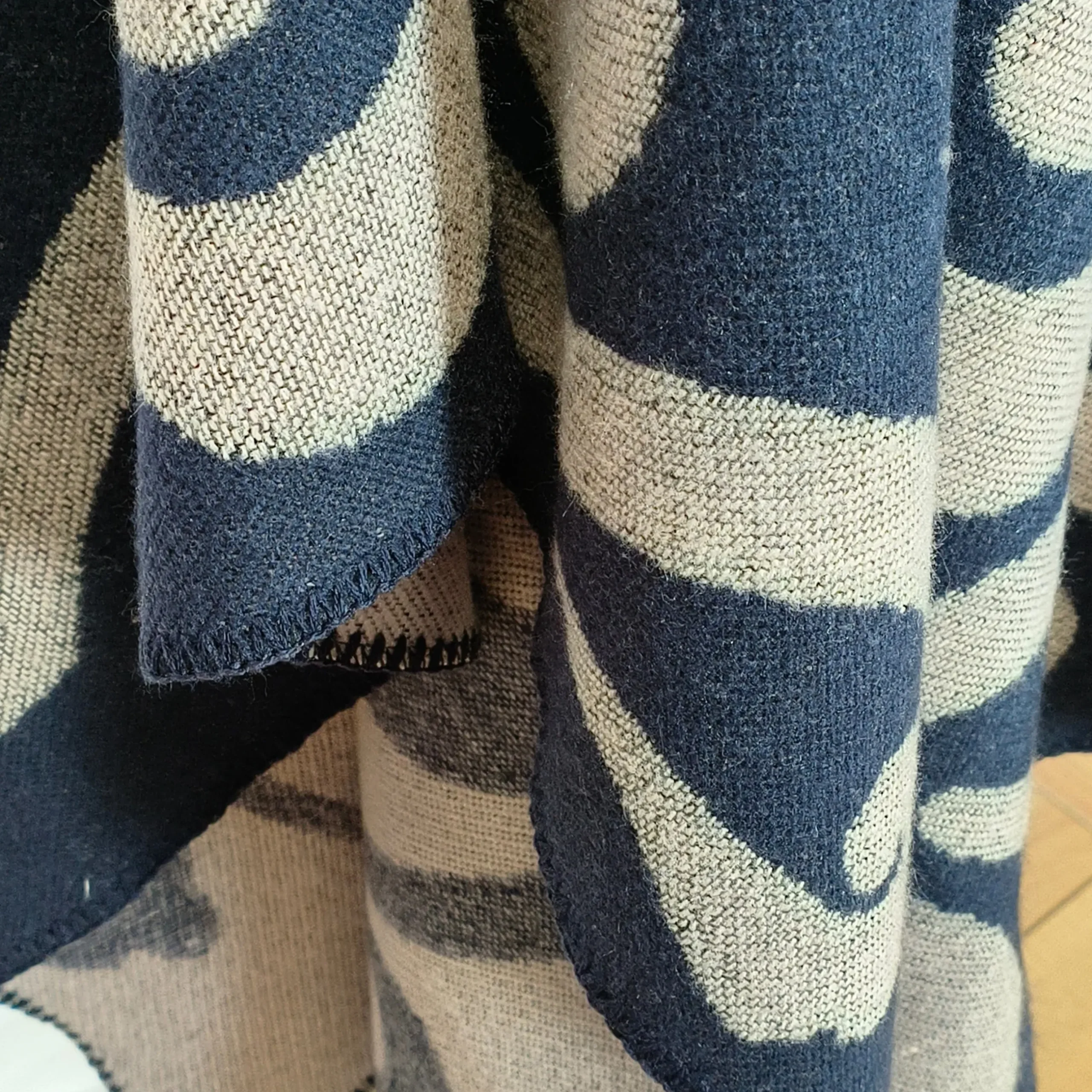 New Poncho Spirale Foulards & Écharpes